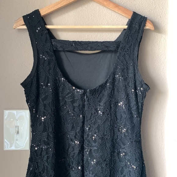 SCARLETT NITE Black Sequin Lace Sleeveless Open Back Mini Dress - Picture 5 of 7
